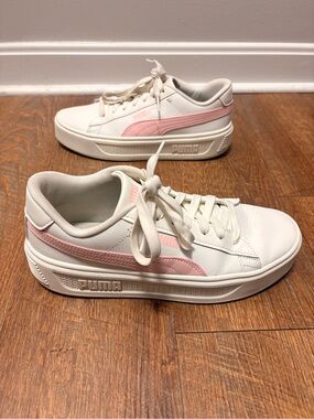 Puma Women's Smash Platform V3 Sneaker - White with Pink Accents